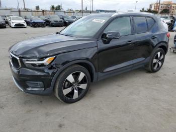  Salvage Volvo XC40