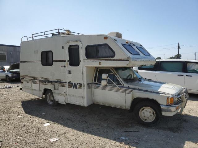  Salvage Winnebago Motorhome