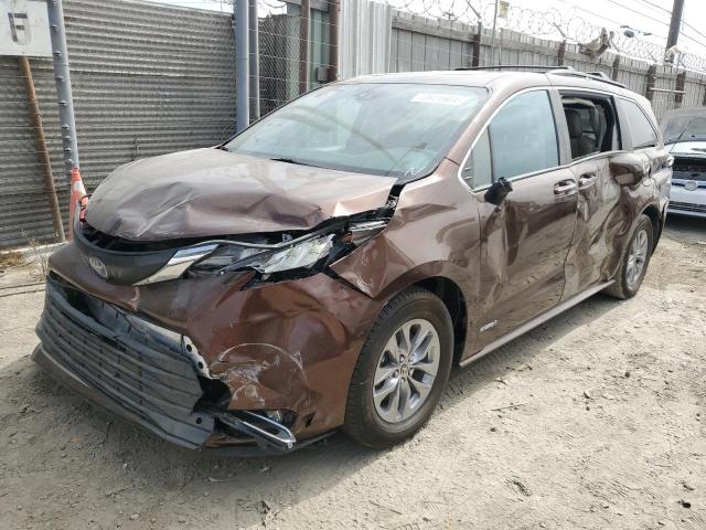  Salvage Toyota Sienna