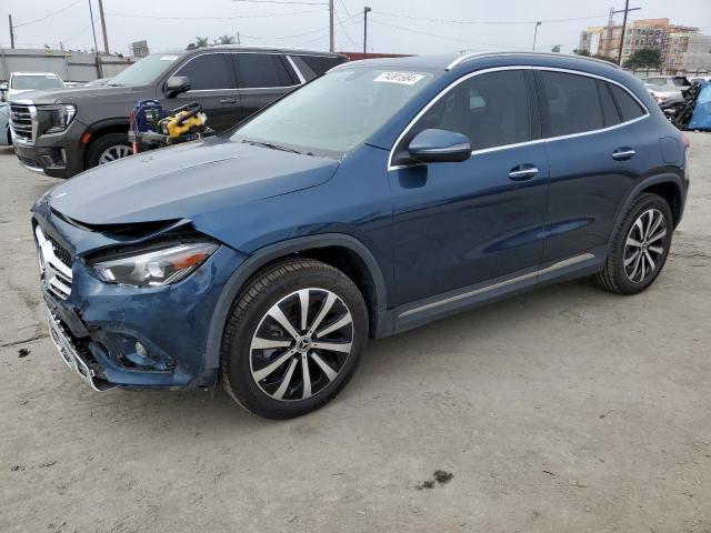  Salvage Mercedes-Benz GLA