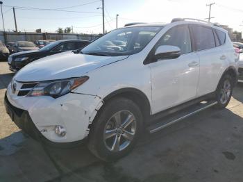  Salvage Toyota RAV4