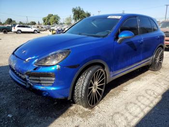  Salvage Porsche Cayenne