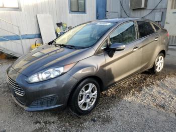  Salvage Ford Fiesta