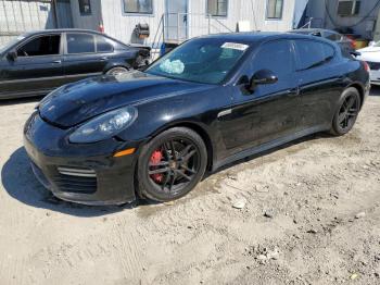  Salvage Porsche Panamera