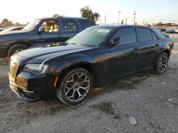  Salvage Chrysler 300