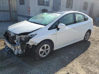  Salvage Toyota Prius