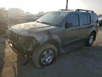  Salvage Nissan Pathfinder