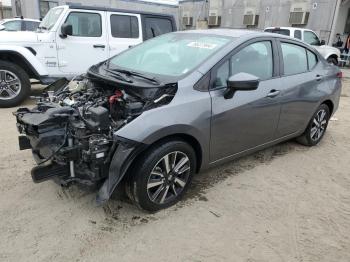  Salvage Nissan Versa