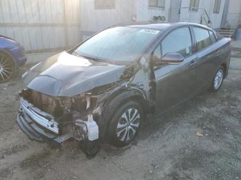  Salvage Toyota Prius