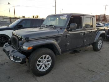  Salvage Jeep Gladiator