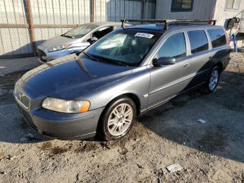  Salvage Volvo V70