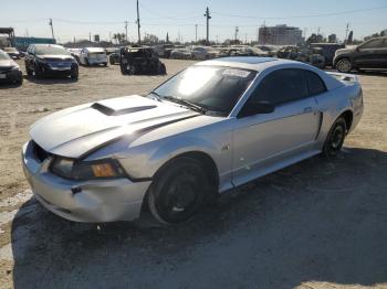  Salvage Ford Mustang