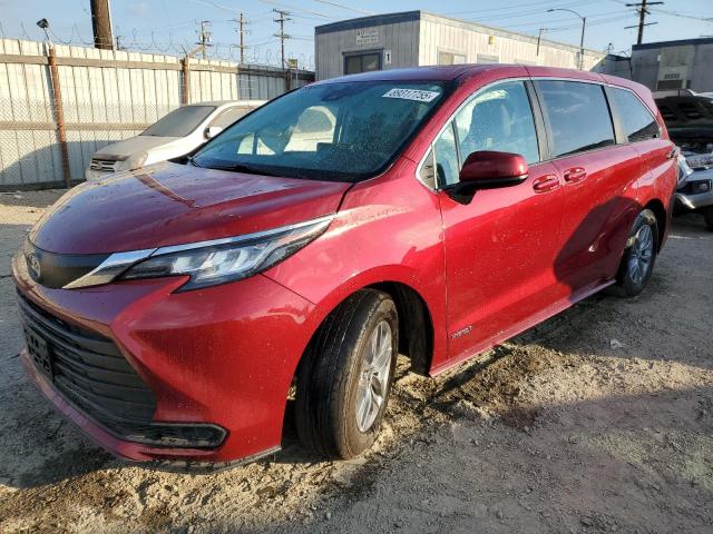  Salvage Toyota Sienna