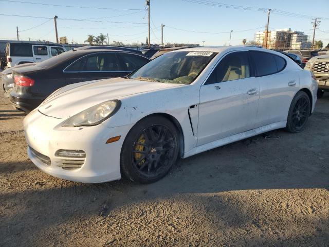  Salvage Porsche Panamera