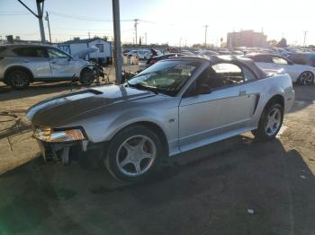  Salvage Ford Mustang