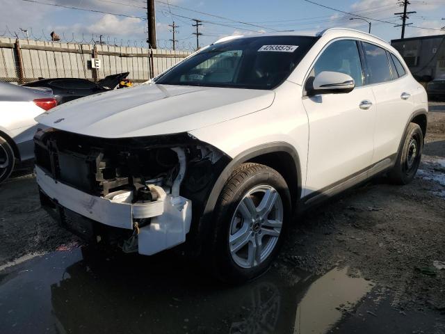  Salvage Mercedes-Benz GLA