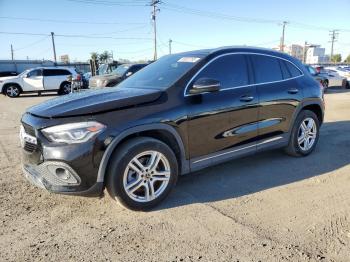  Salvage Mercedes-Benz GLA