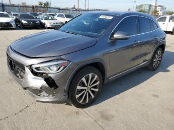  Salvage Mercedes-Benz GLA
