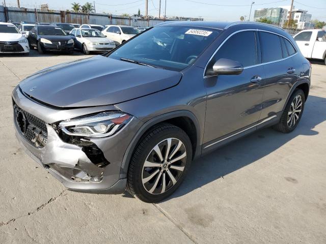  Salvage Mercedes-Benz GLA