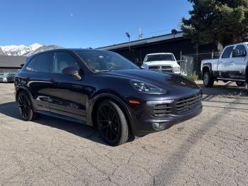  Salvage Porsche Cayenne