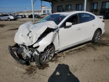  Salvage Mazda 3