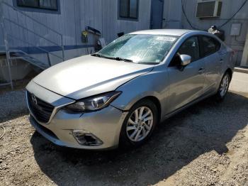  Salvage Mazda 3