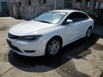  Salvage Chrysler 200