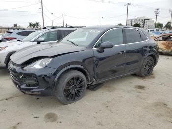  Salvage Porsche Cayenne
