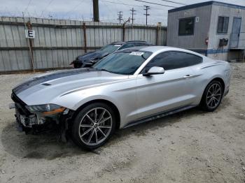  Salvage Ford Mustang