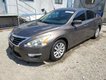  Salvage Nissan Altima