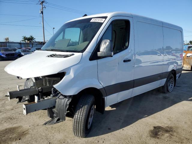  Salvage Mercedes-Benz Sprinter