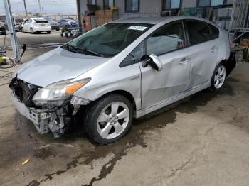  Salvage Toyota Prius