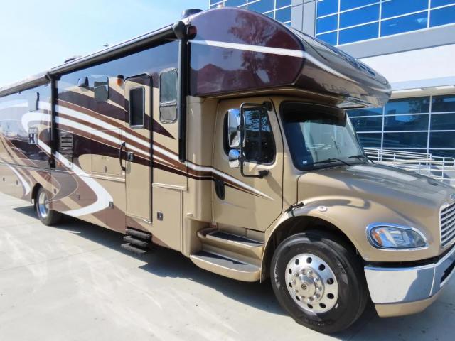  Salvage Freightliner M2 106 Med