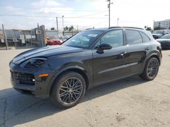  Salvage Porsche Cayenne