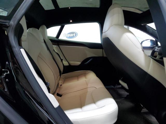 Tesla Model S Image 8