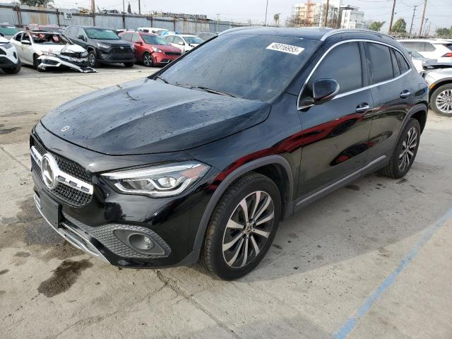  Salvage Mercedes-Benz GLA