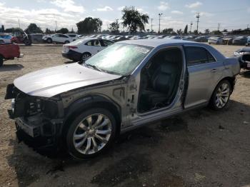  Salvage Chrysler 300