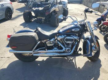  Salvage Harley-Davidson Flhcs