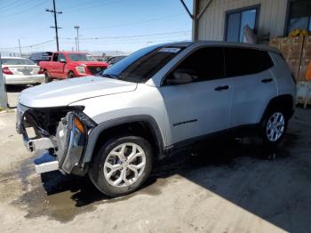  Salvage Jeep Compass