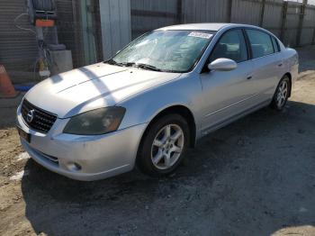  Salvage Nissan Altima