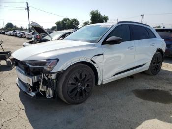  Salvage Audi Q8
