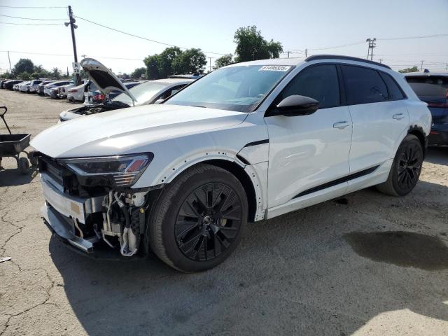  Salvage Audi Q8