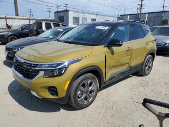  Salvage Kia Seltos