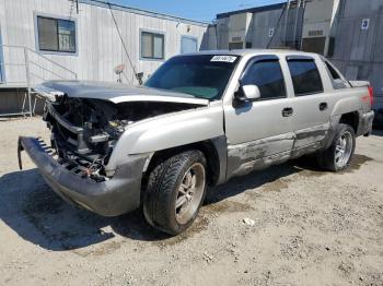  Salvage Chevrolet Avalanche