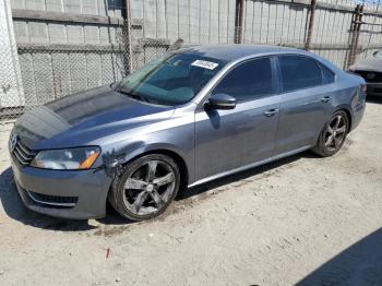  Salvage Volkswagen Passat