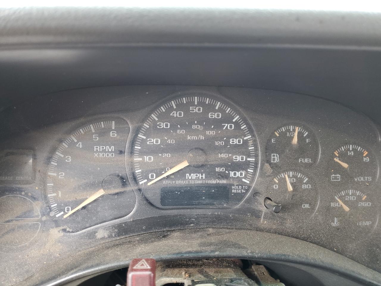 GMC Sierra C1500 Heavy Duty Image 12