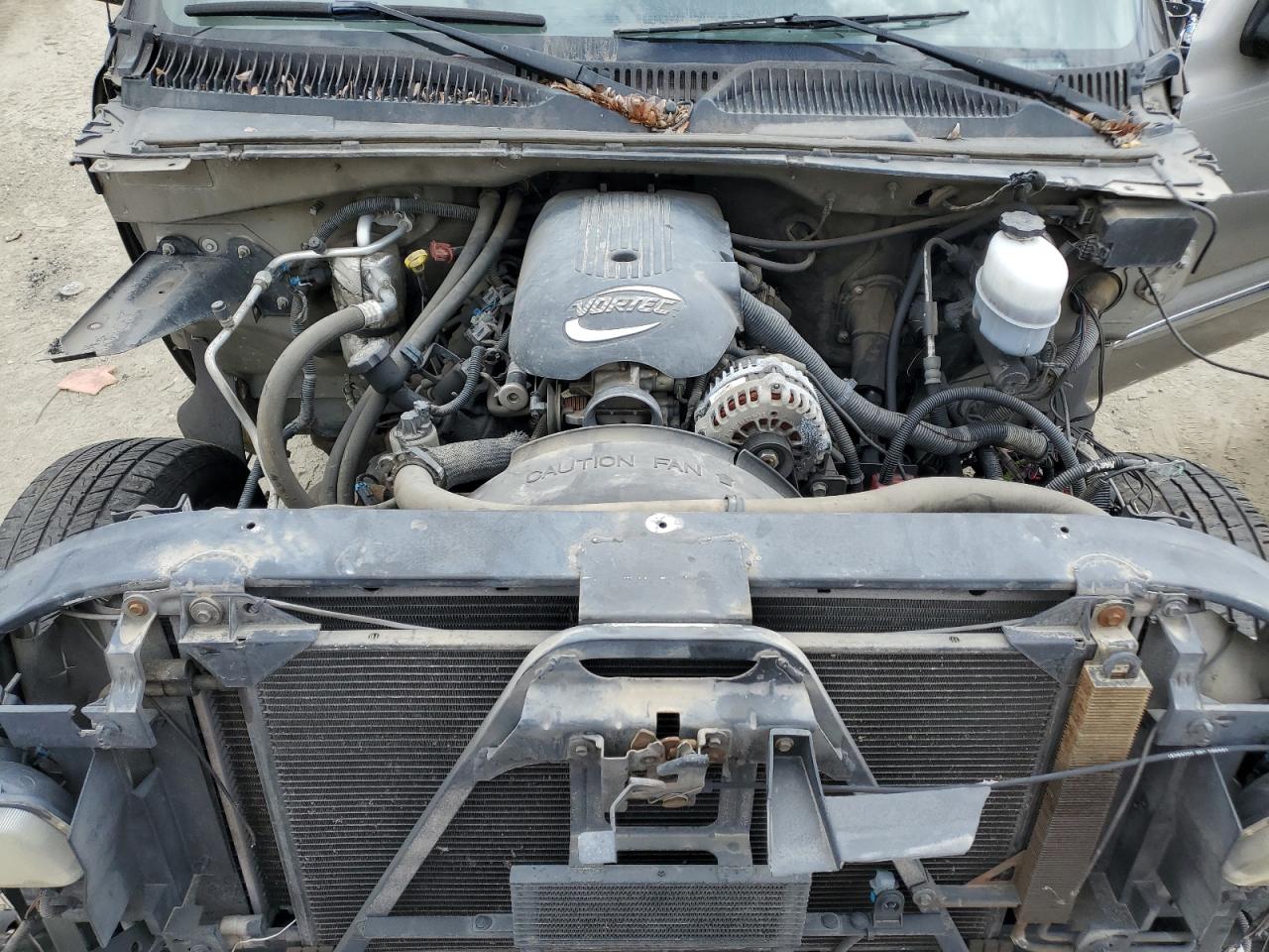 GMC Sierra C1500 Heavy Duty Image 8