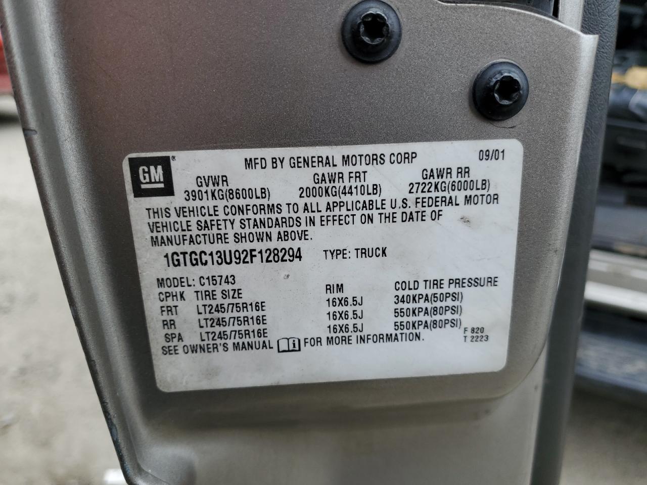 GMC Sierra C1500 Heavy Duty Image 9