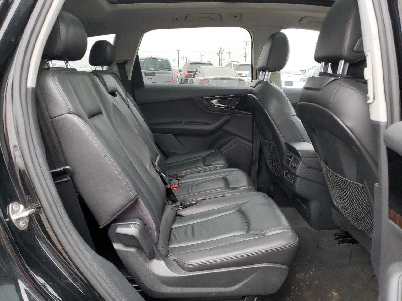Audi Q7 Premium Plus Image 13