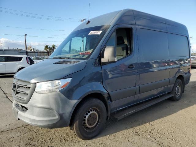  Salvage Mercedes-Benz Sprinter